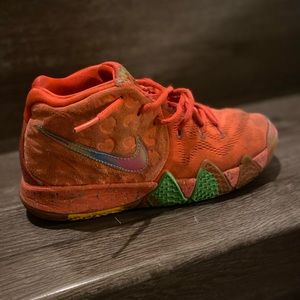 Nike Kyrie 4 Lucky Charms Size 5Y Kids